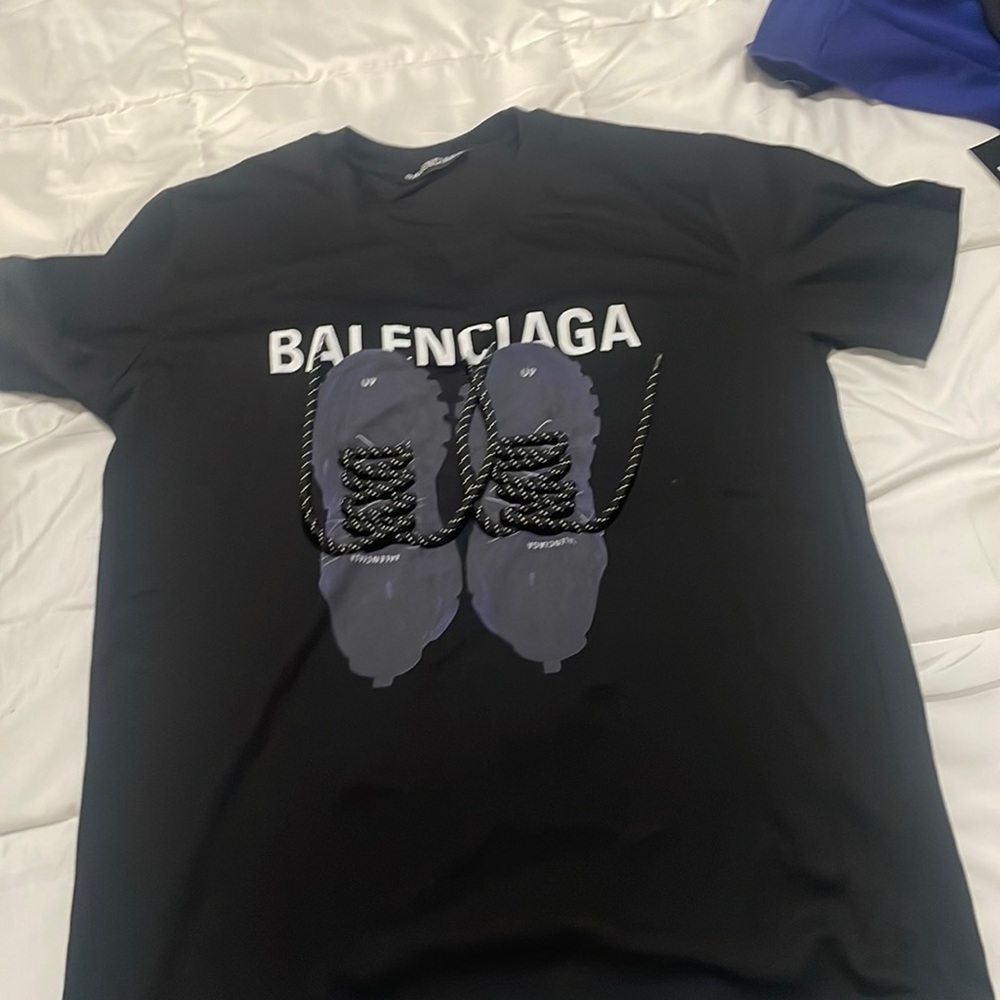 Balenciaga T shirt black brand new